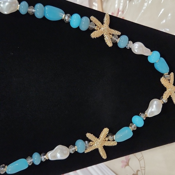 🔹️Piper K🔹️ Blue and Gold Coastal Charm 24" Starfish Pearls Necklace ✨️💙 - Picture 7 of 8